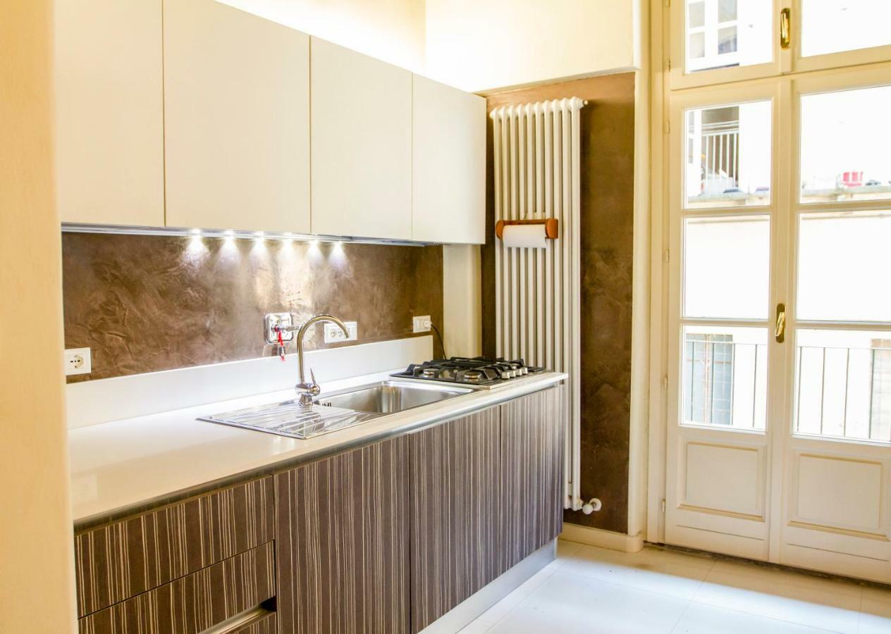 Luxrent Apartment Castello Торино Екстериор снимка